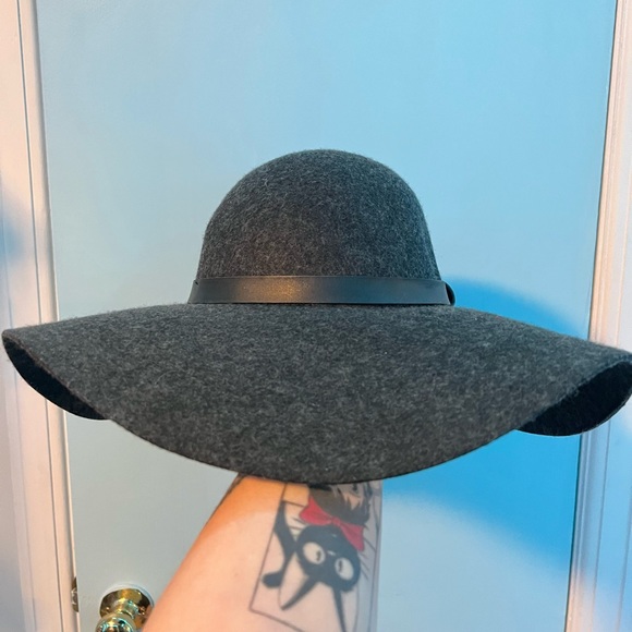 Charcoal wool H&M 100% wool Hat size L - Picture 3 of 4